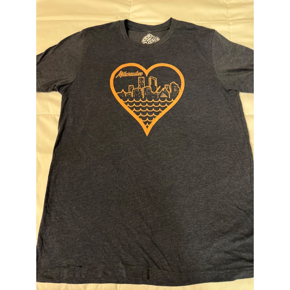 Brew City Brand Milwaukee Skyline Heart T-Shirt Charcoal Gray Orange Graphic XL